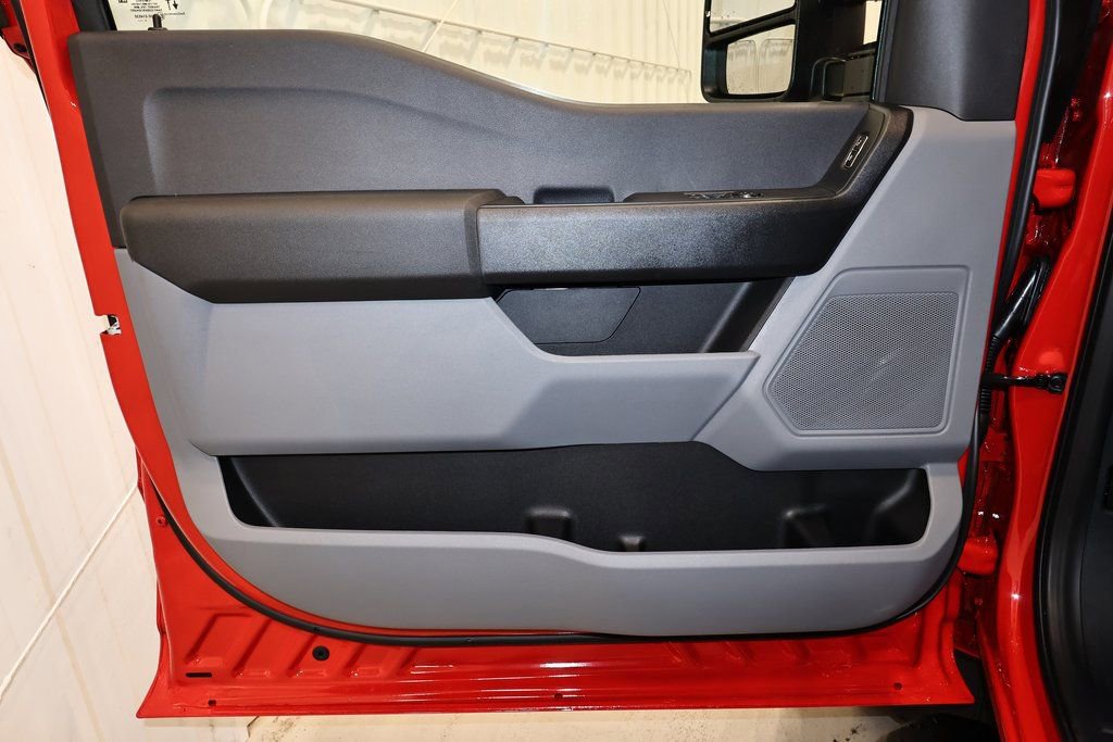 New 2026 Ford F550 4x4 Regular Cab Super Duty image 10