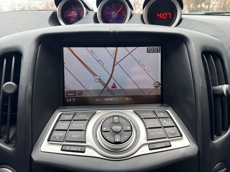 Used 2009 Nissan 370Z Touring w/ Sport Pkg image 22