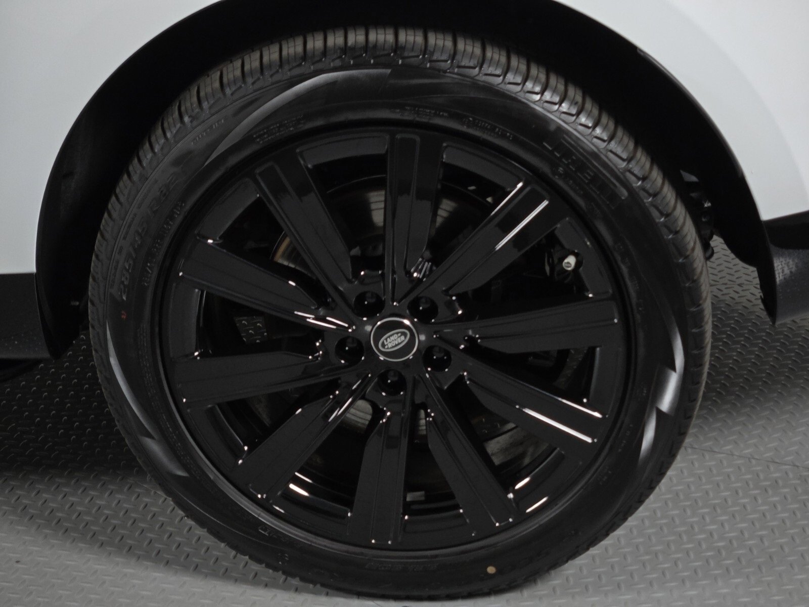 New 2025 Land Rover Range Rover Autobiography image 9