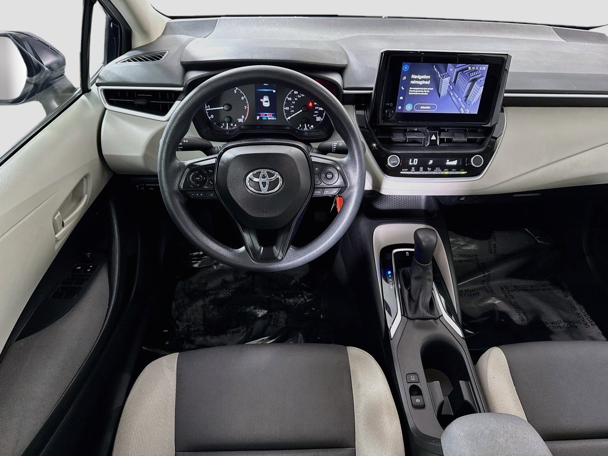 Used 2024 Toyota Corolla LE FWD image 17