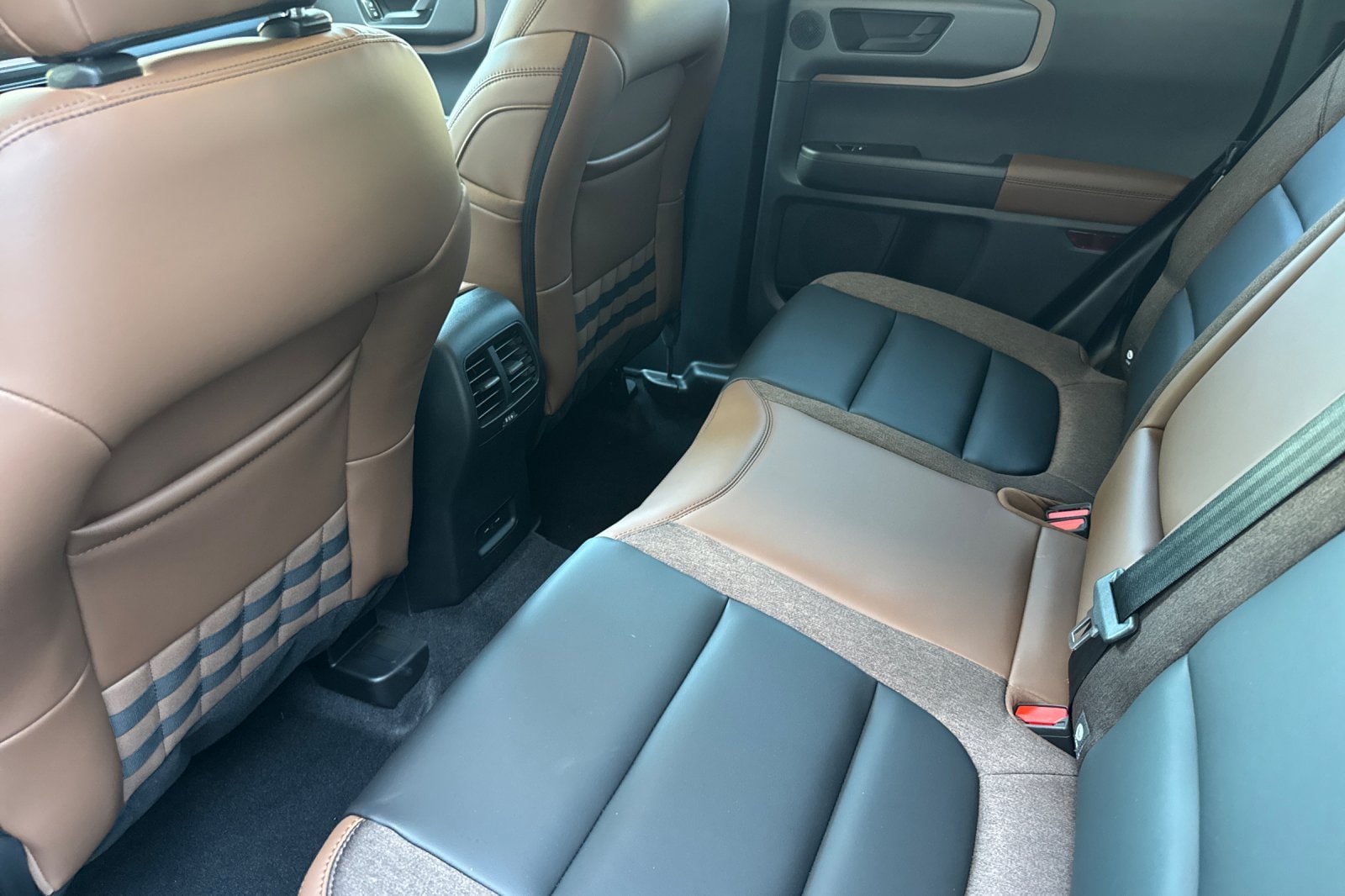 New 2026 Ford Bronco Sport Outer Banks w/ Outer Banks Tech Package+ AWD/4WD image 9