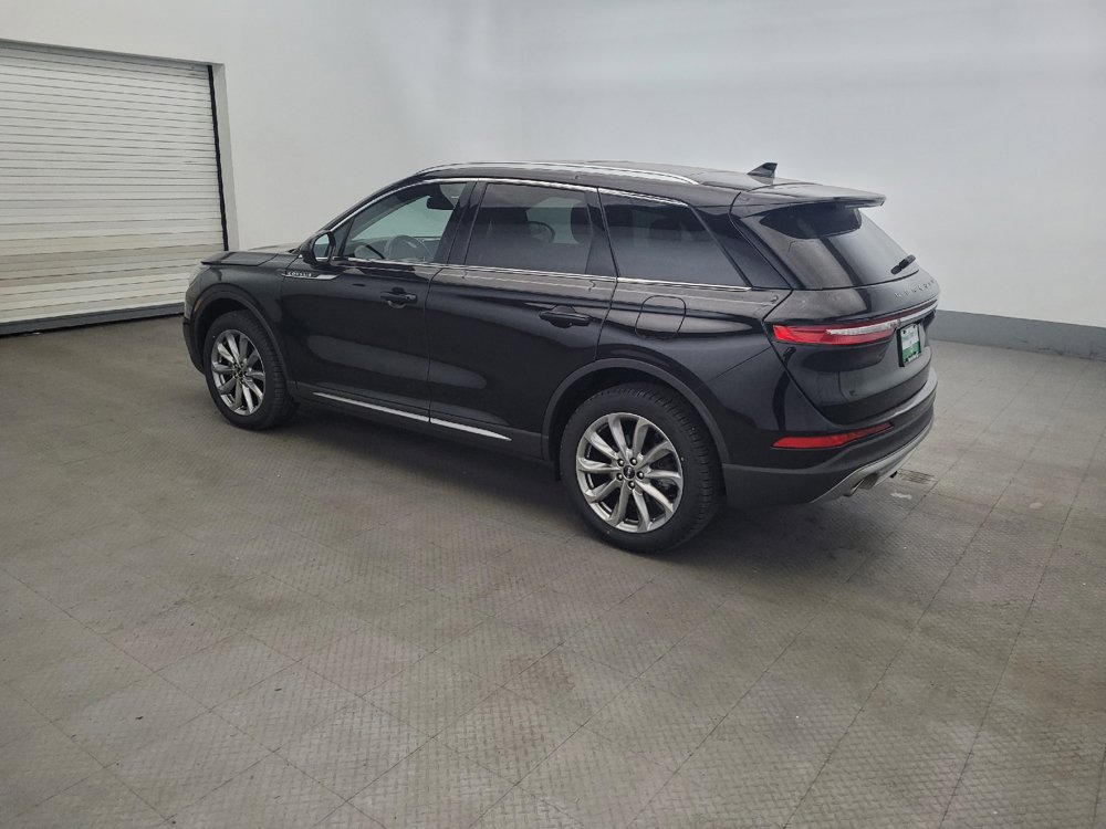 Used 2022 Lincoln Corsair AWD w/ Premium Package image 3