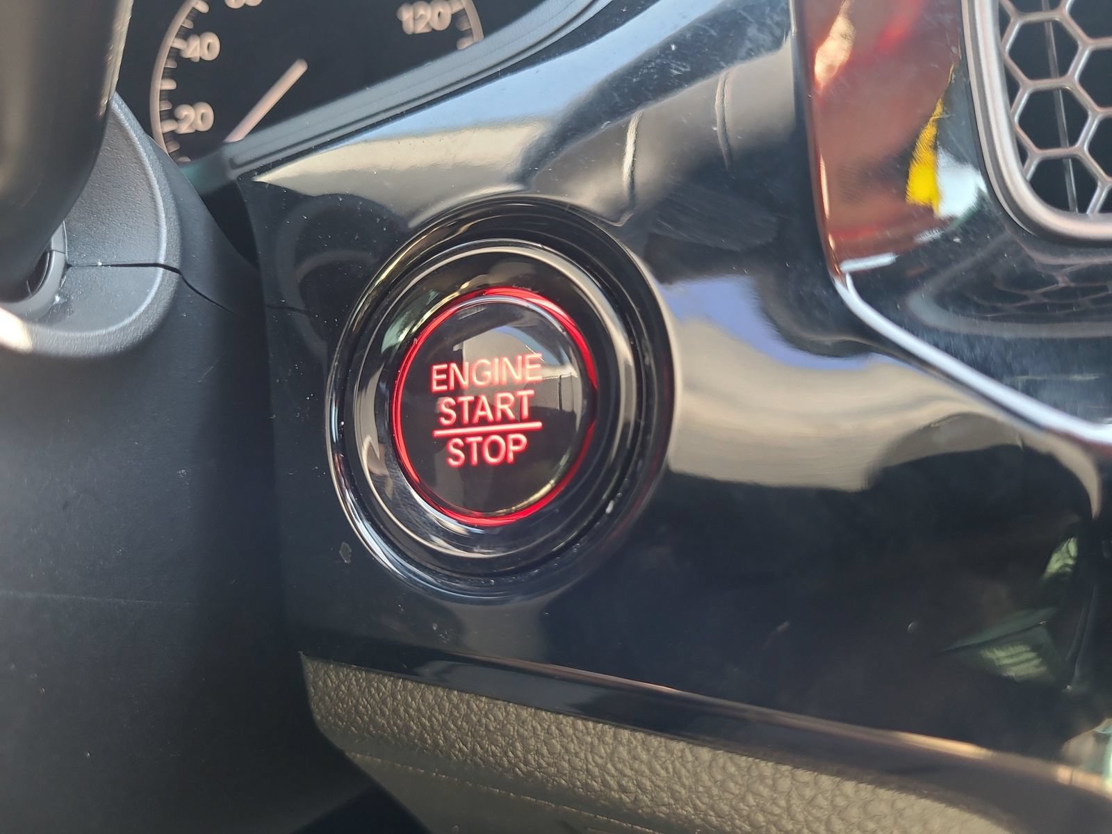 Certified 2025 Honda Civic Sport image 28