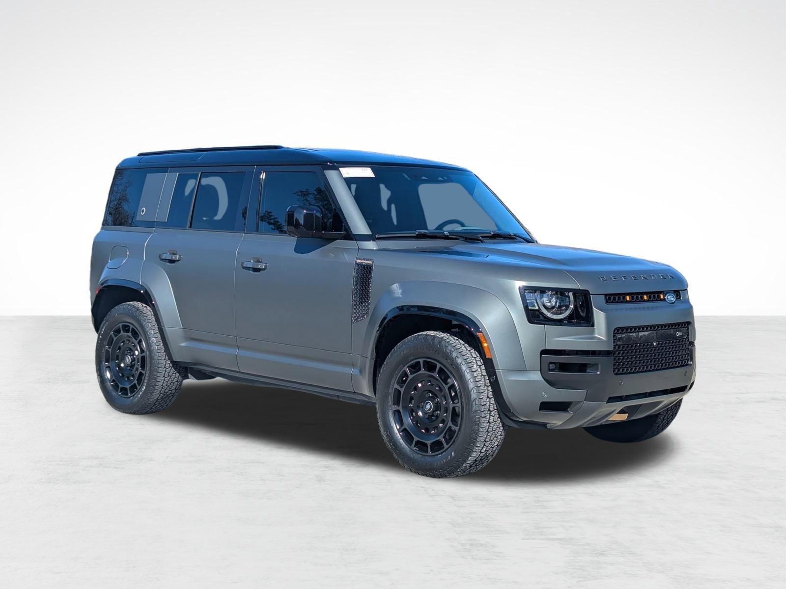 Certified 2025 Land Rover Defender 110 image 7