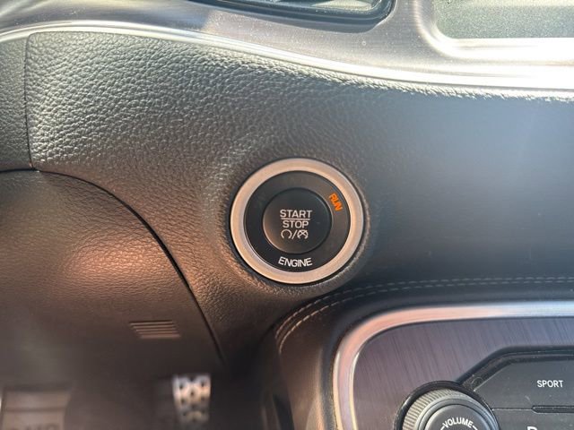 Used 2015 Dodge Challenger R/T w/ Quick Order Package 22B R/T RWD image 17