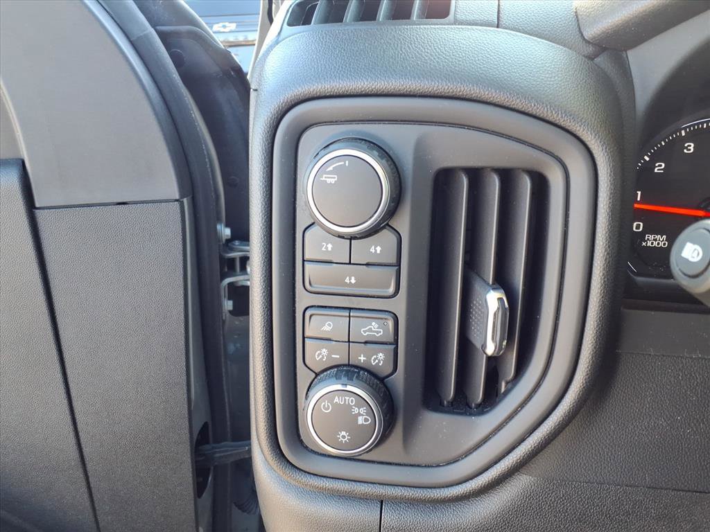 Certified 2024 Chevrolet Silverado 2500 Custom w/ Custom Convenience Package image 15