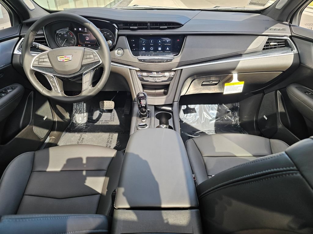 New 2026 Cadillac XT5 Premium Luxury w/ Driver Assist Package AWD/4WD image 17