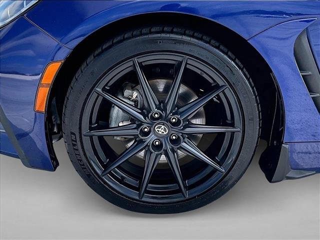 Used 2022 Toyota GR86 Premium RWD image 10