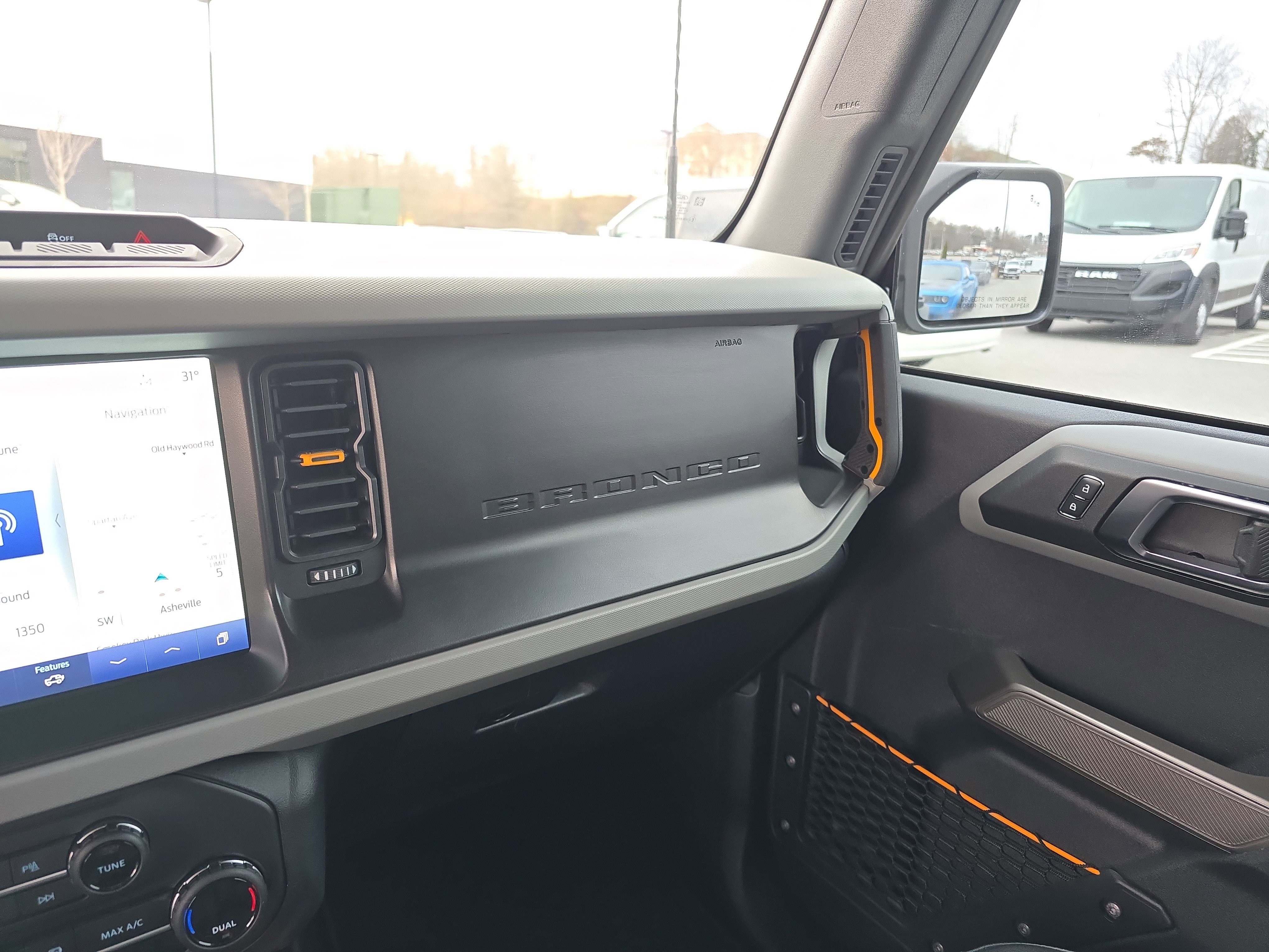 Used 2023 Ford Bronco Badlands image 24