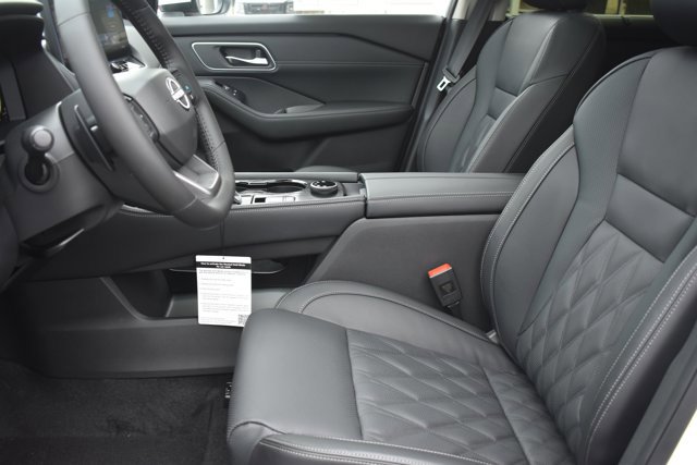 New 2026 Nissan Rogue Platinum w/ Platinum Premium Package image 14