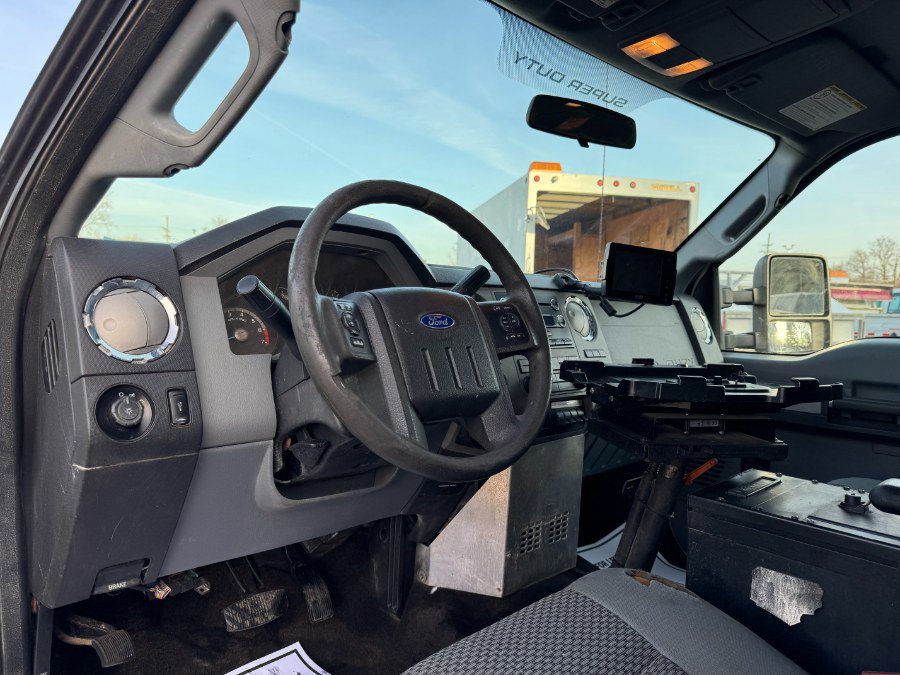 Used 2015 Ford F350 XLT w/ Trailer-Tow Prep Package image 15