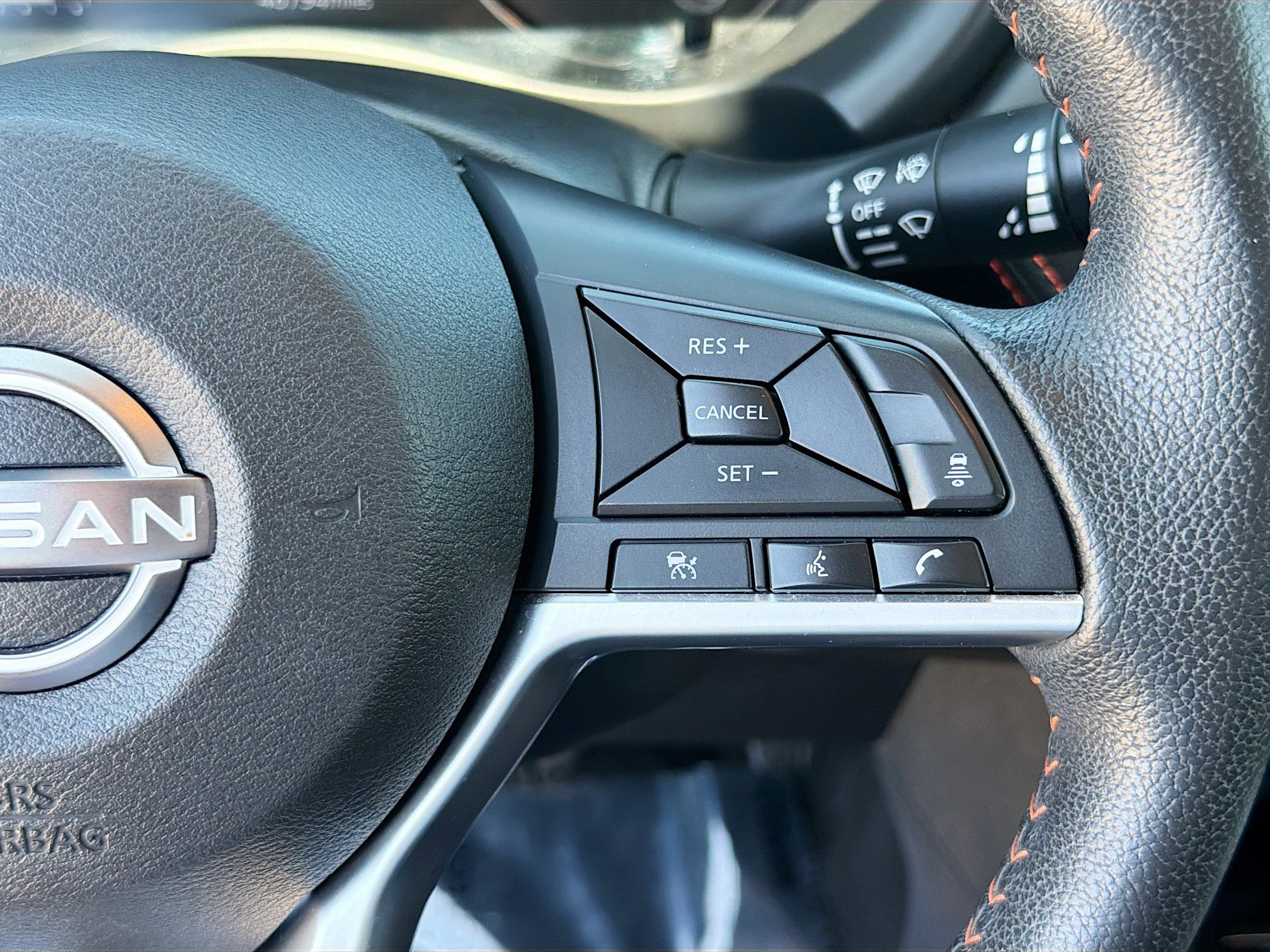 Used 2024 Nissan Kicks SR FWD image 33