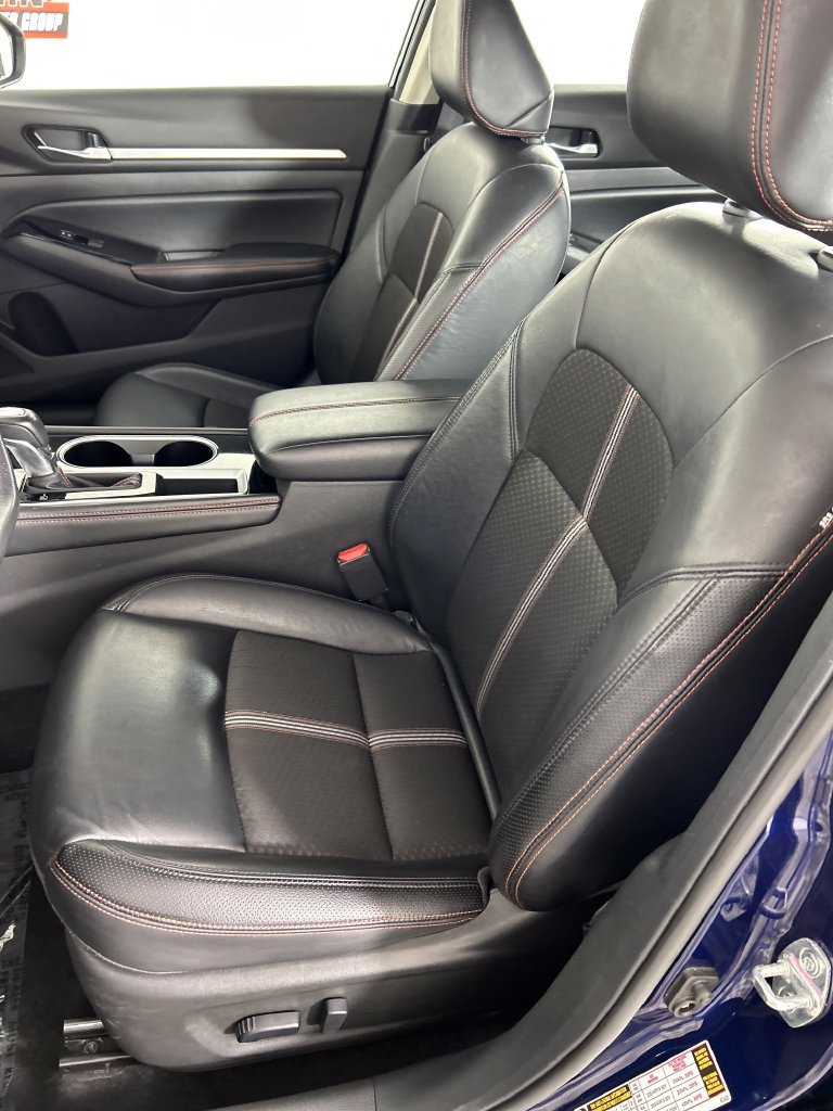 Used 2024 Nissan Altima 2.5 SR FWD image 12