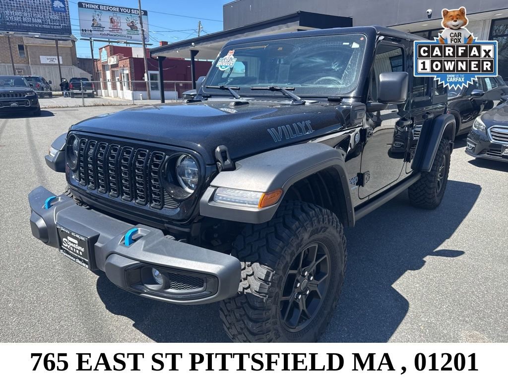 Used 2024 Jeep Wrangler Unlimited AWD/4WD image 3