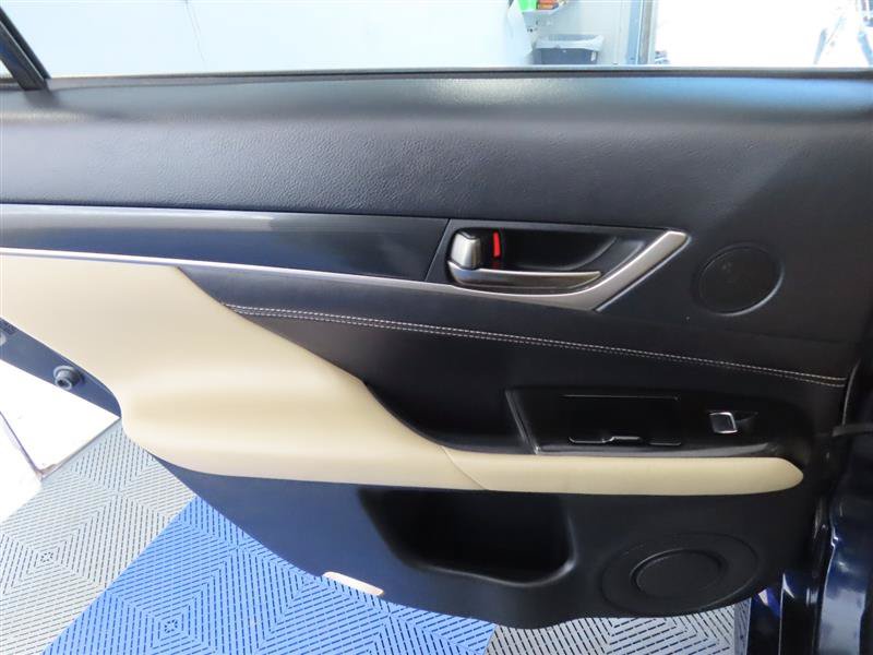 Used 2016 Lexus GS 200t RWD image 27