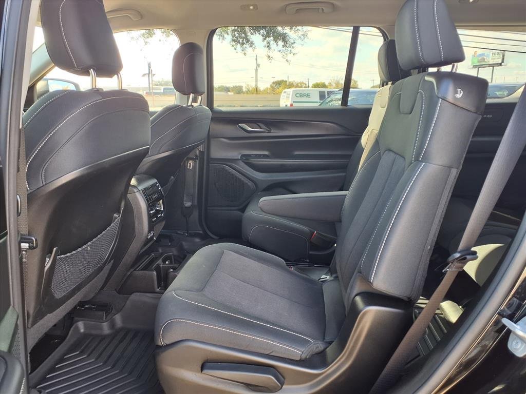 Used 2023 Jeep Grand Cherokee L Laredo w/ Luxury Tech Group I image 11