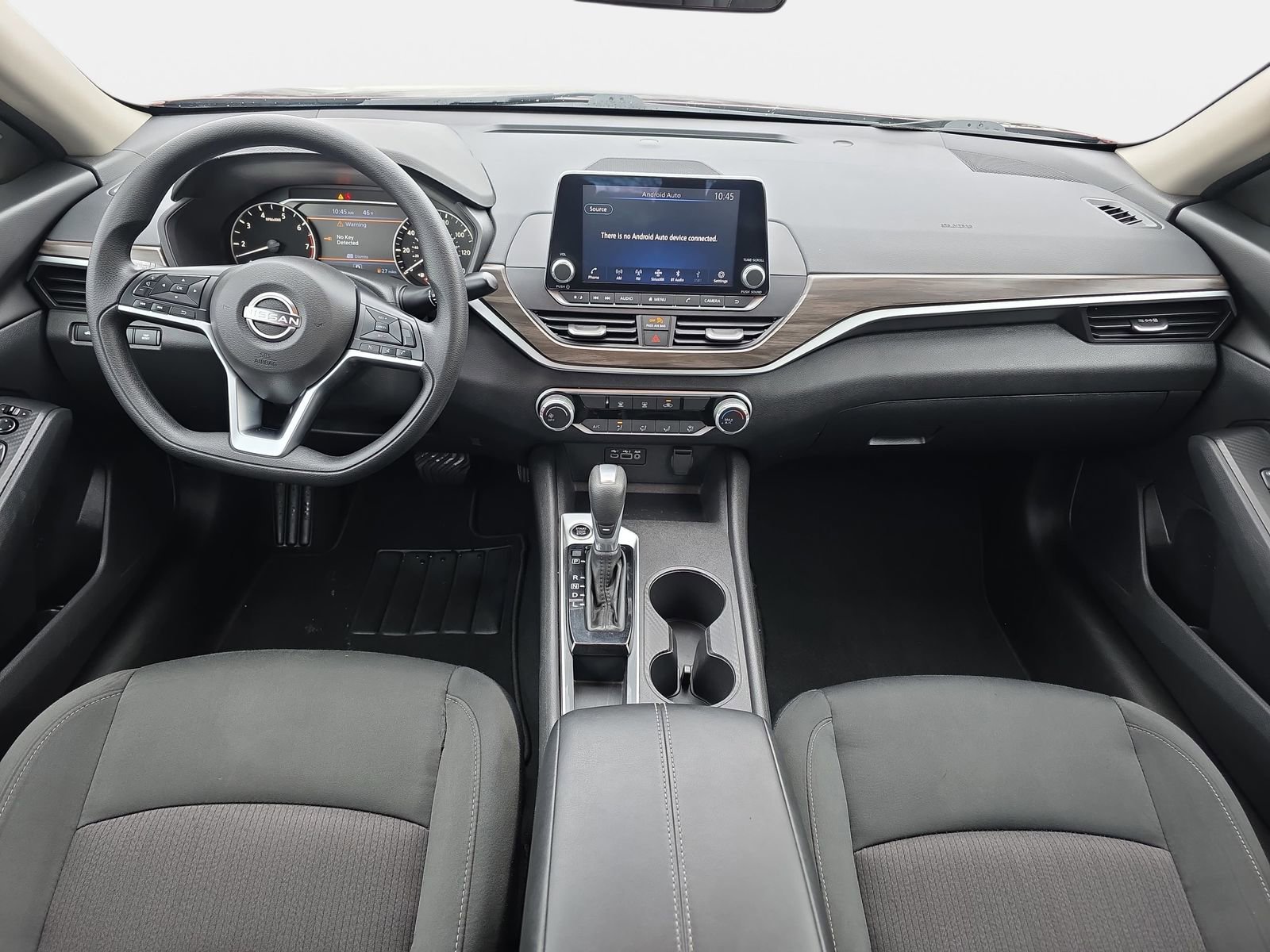 Used 2025 Nissan Altima 2.5 SV image 9