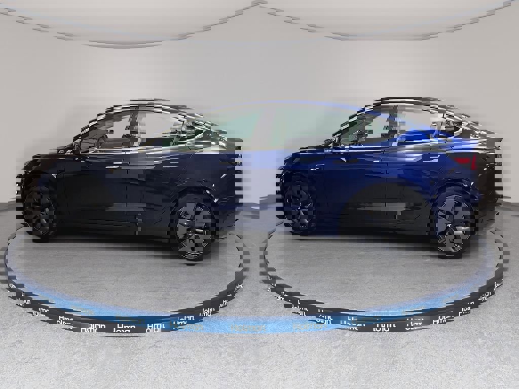 Used 2018 Tesla Model 3 Long Range image 9