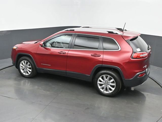 Used 2016 Jeep Cherokee Limited AWD/4WD image 38