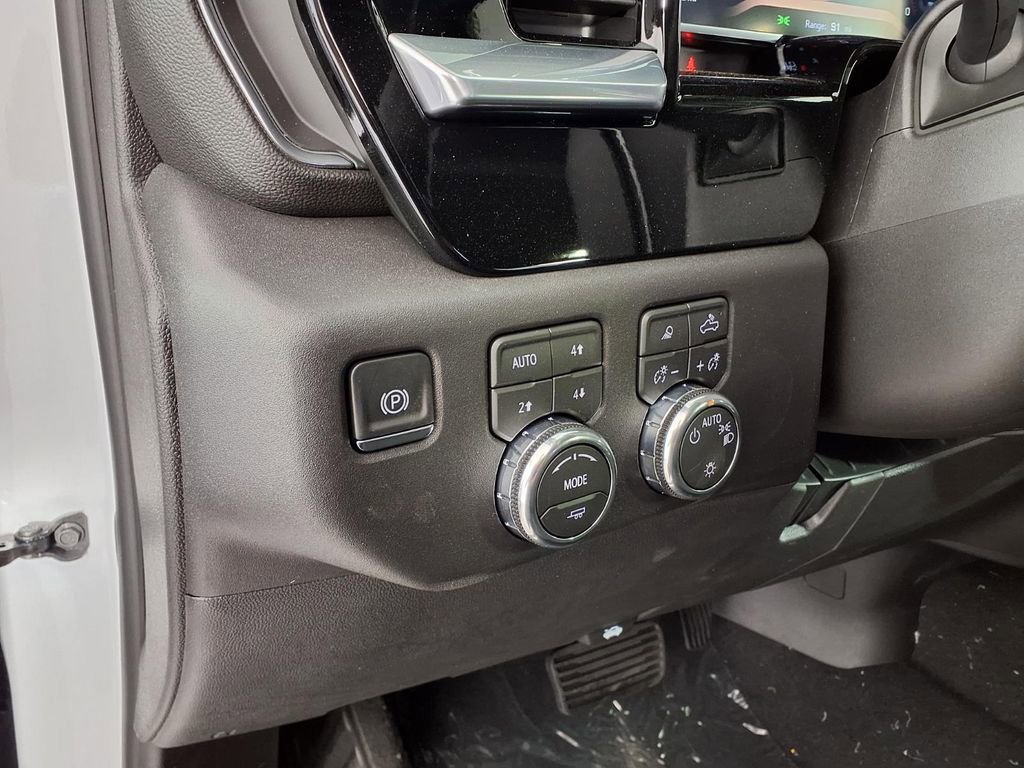 New 2026 GMC Sierra 1500 SLE w/ X31 Off-Road Package AWD/4WD image 50