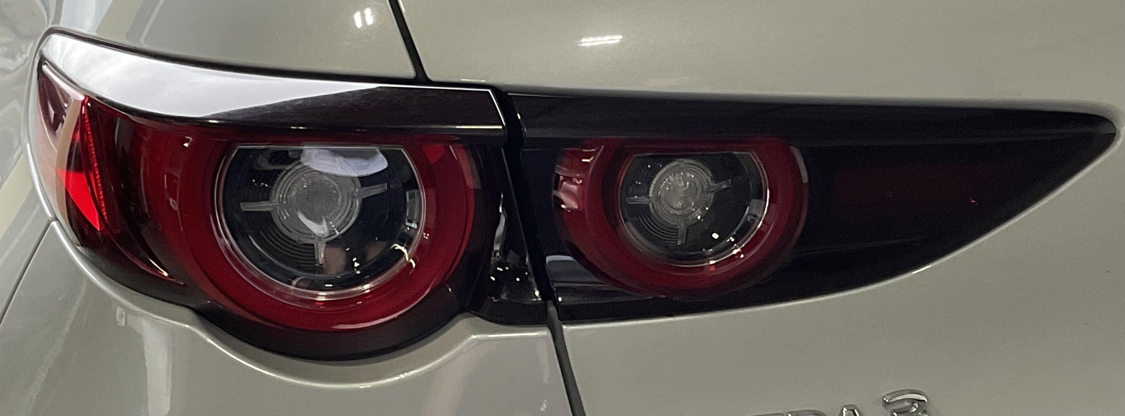 Used 2024 MAZDA MAZDA3 s FWD image 10