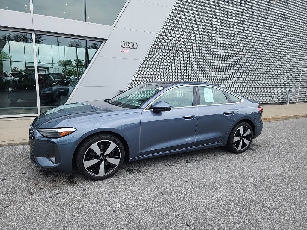 Used 2025 Audi A5 2.0T Premium AWD/4WD image 2