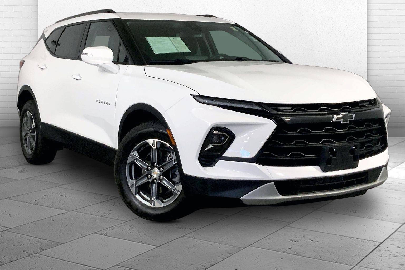 Used 2023 Chevrolet Blazer LT w/ LPO, Black Grille Bar Package AWD/4WD image 1