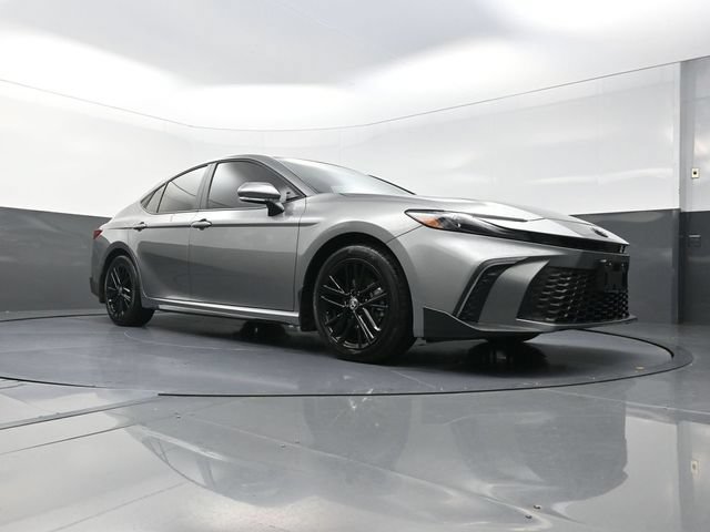 Used 2026 Toyota Camry SE w/ Convenience Package FWD image 30