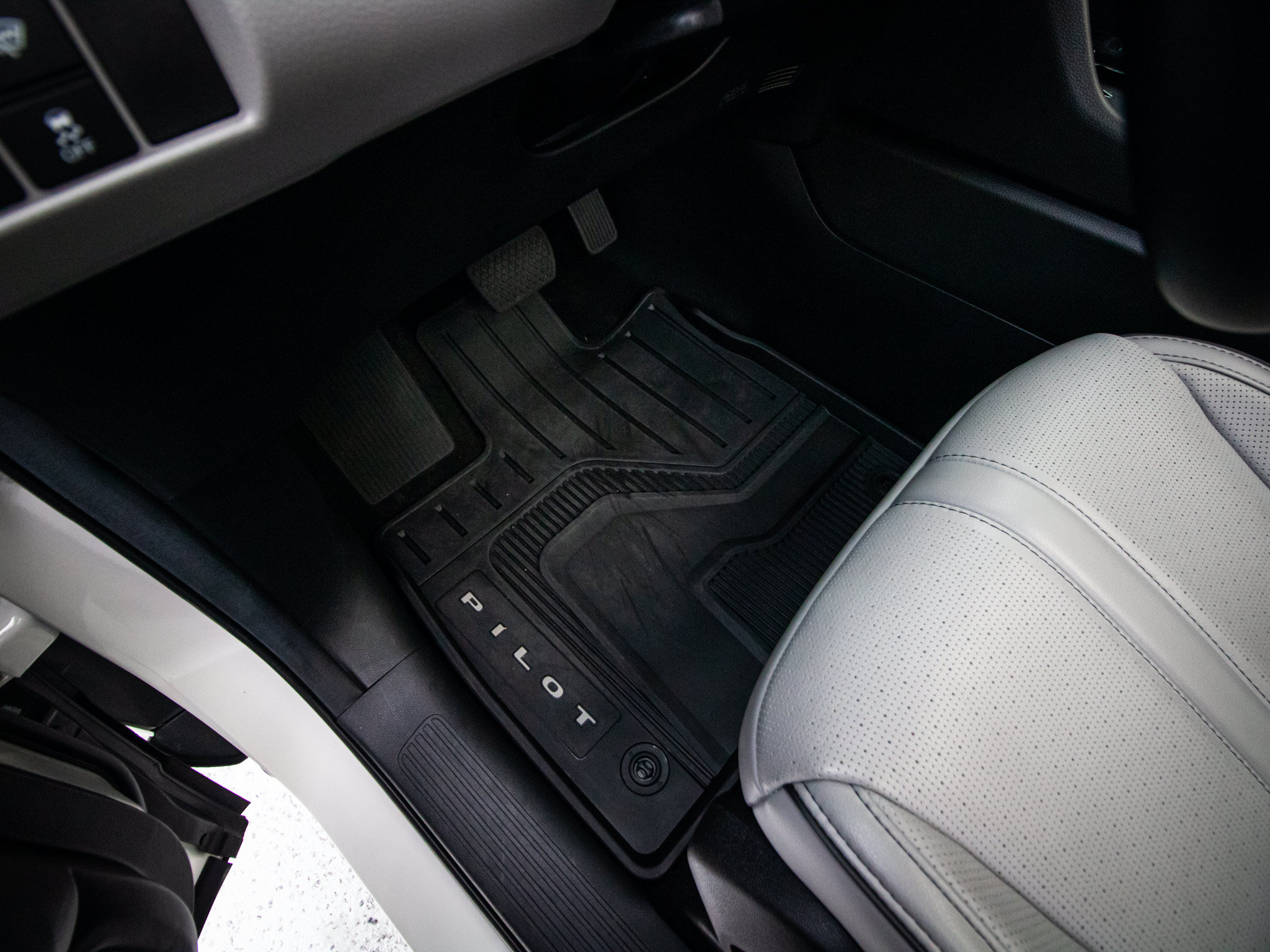 Certified 2025 Honda Pilot Elite image 16