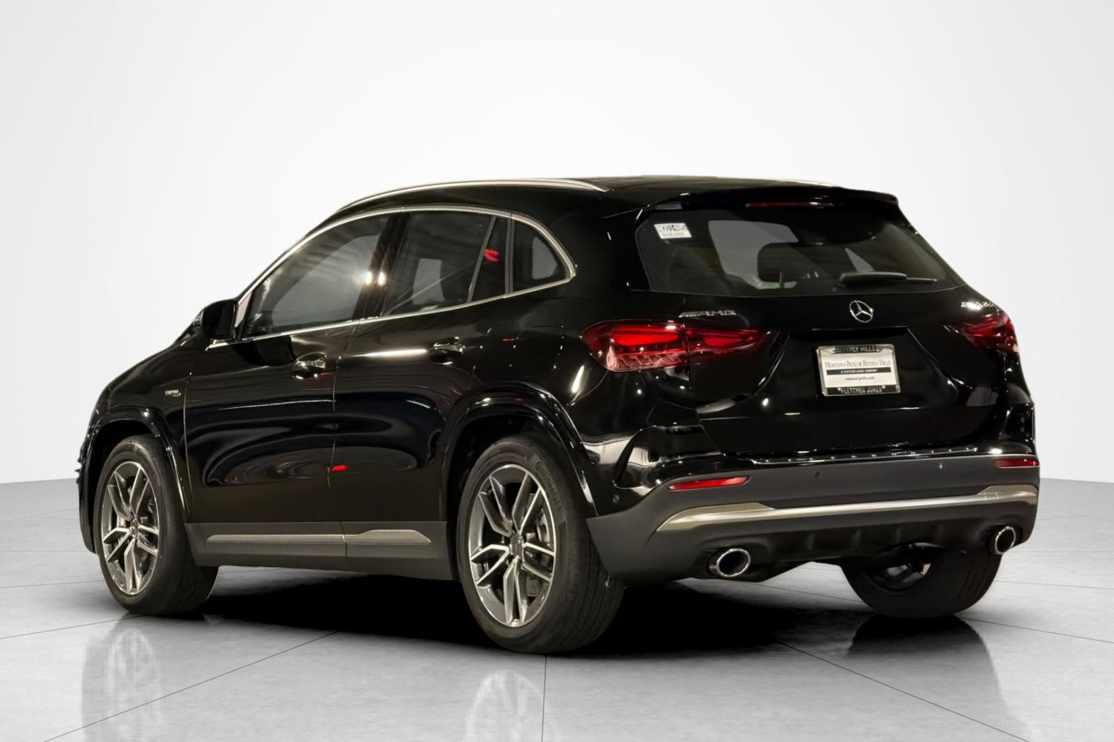 New 2026 Mercedes-Benz GLA 35 AMG 4MATIC image 3
