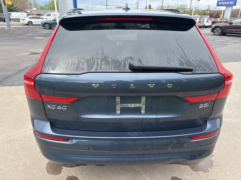 Used 2023 Volvo XC60 B5 Core w/ Climate Package AWD/4WD image 7