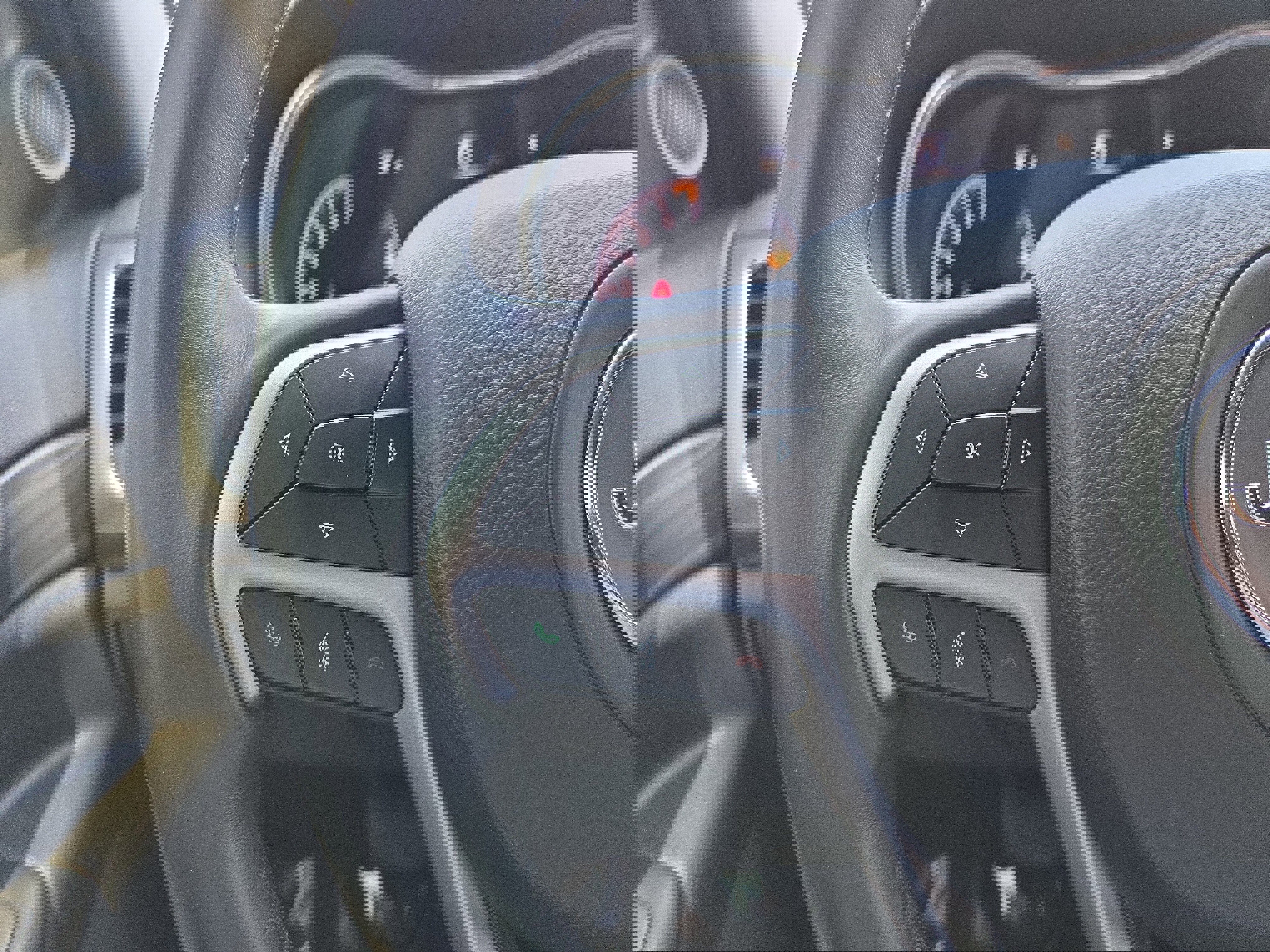 Used 2022 Jeep Grand Cherokee Laredo X image 17