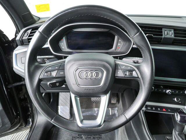 Used 2022 Audi Q3 2.0T Premium AWD/4WD image 8