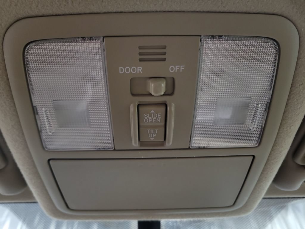 Used 2011 Toyota RAV4 4WD w/ Upgrade Value Pkg image 22