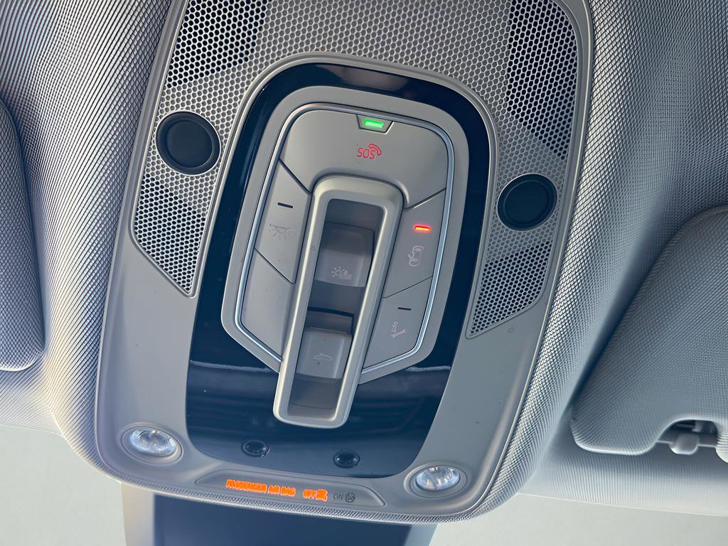 Used 2019 Audi e-tron Premium Plus image 57