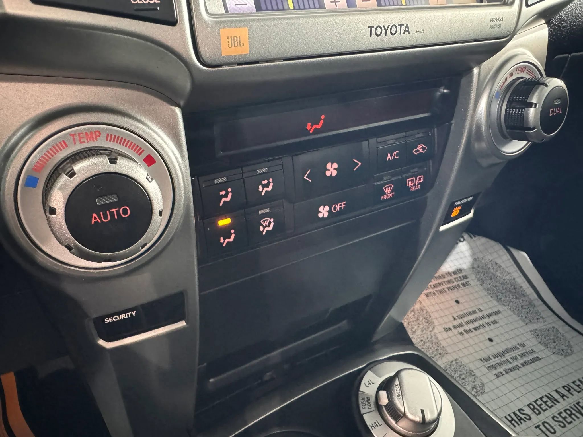 Used 2012 Toyota 4Runner Limited image 33