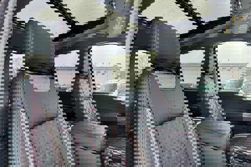 New 2026 Ford F250 Lariat w/ Black Appearance Package image 24