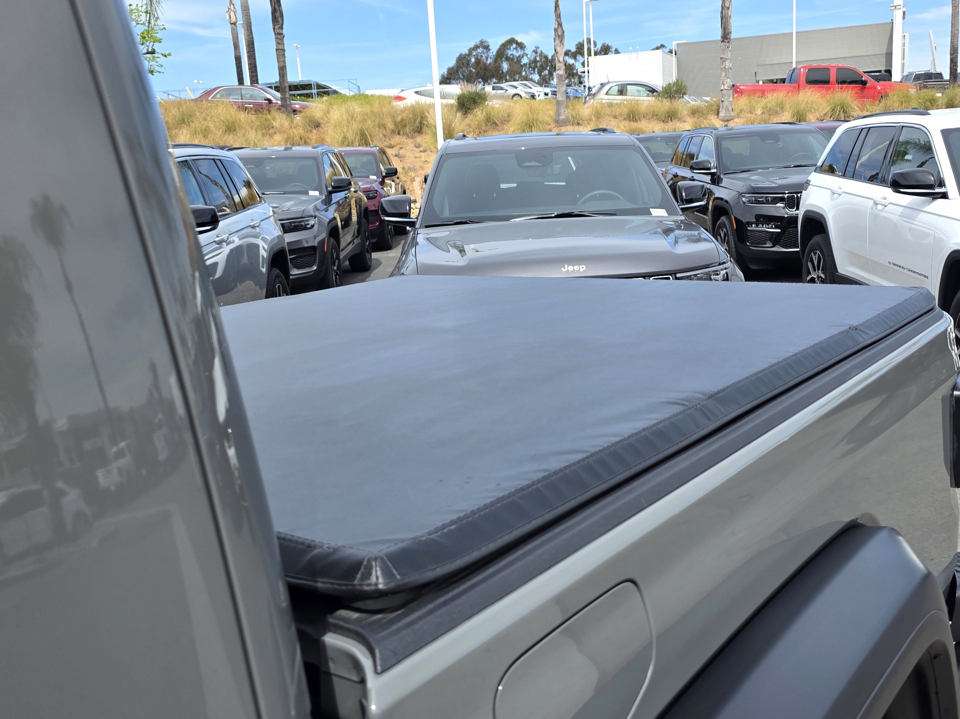 Certified 2021 Jeep Gladiator Rubicon AWD/4WD image 19