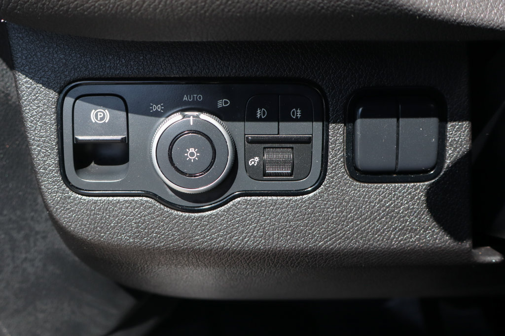 Used 2023 Mercedes-Benz Sprinter 2500 image 24