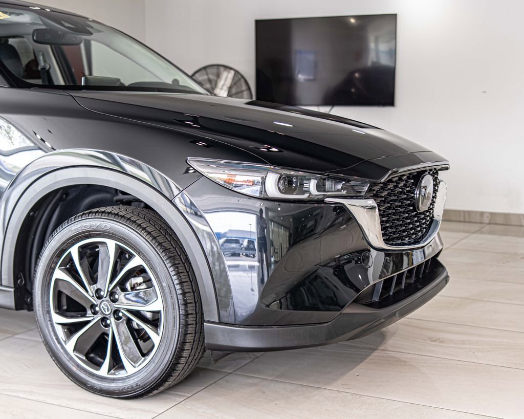 Used 2023 MAZDA CX-5 AWD 2.5 S w/ Premium Plus Pkg image 3