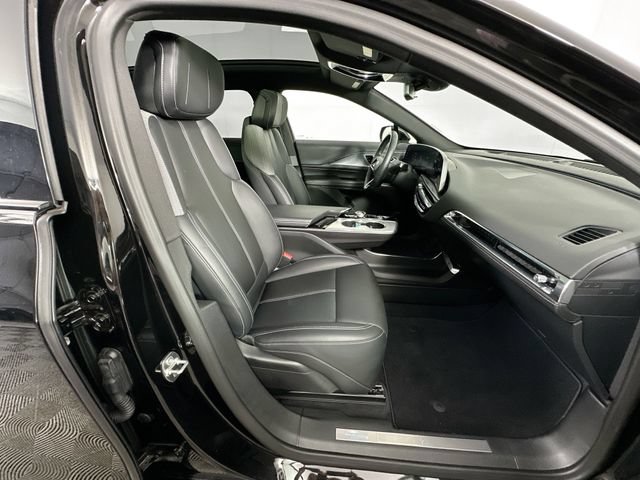Used 2024 Cadillac Lyriq Tech AWD/4WD image 30