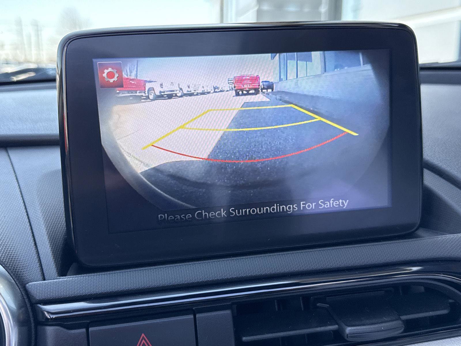 Used 2021 MAZDA MX-5 Miata RF Grand Touring image 22