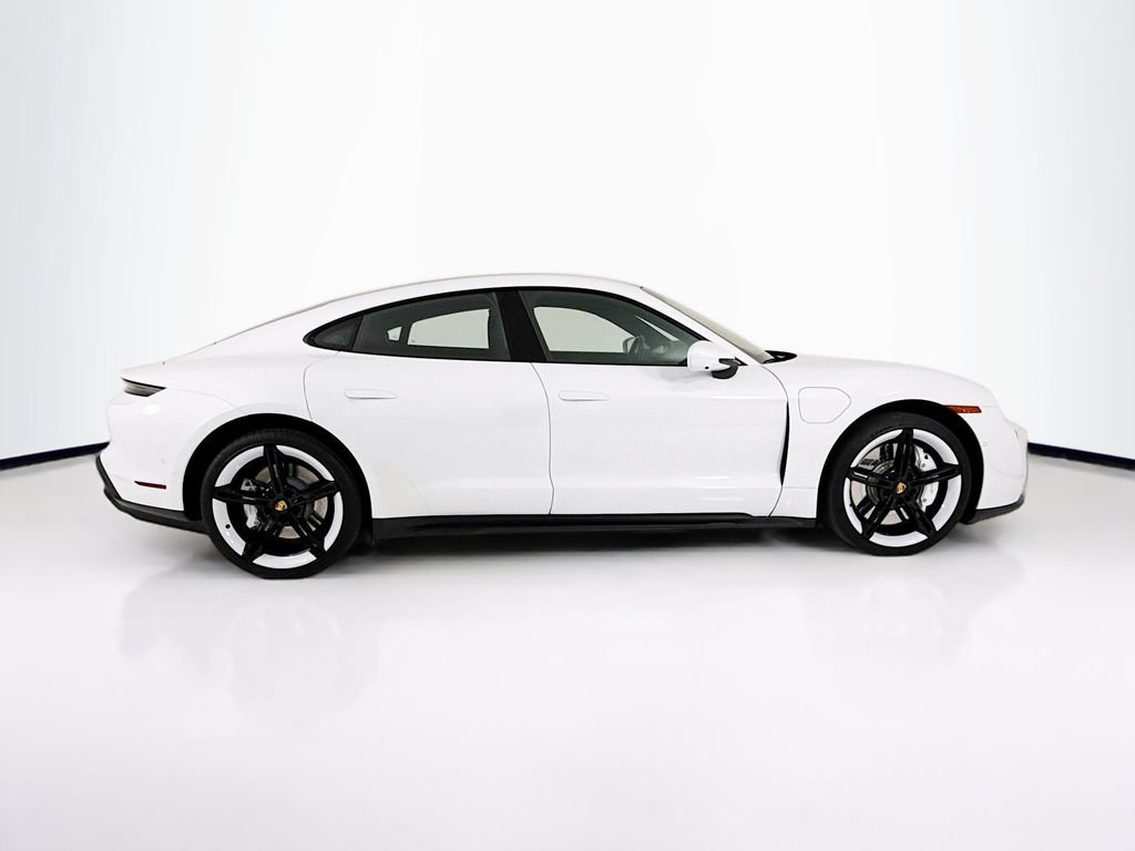 Certified 2022 Porsche Taycan GTS AWD/4WD image 8