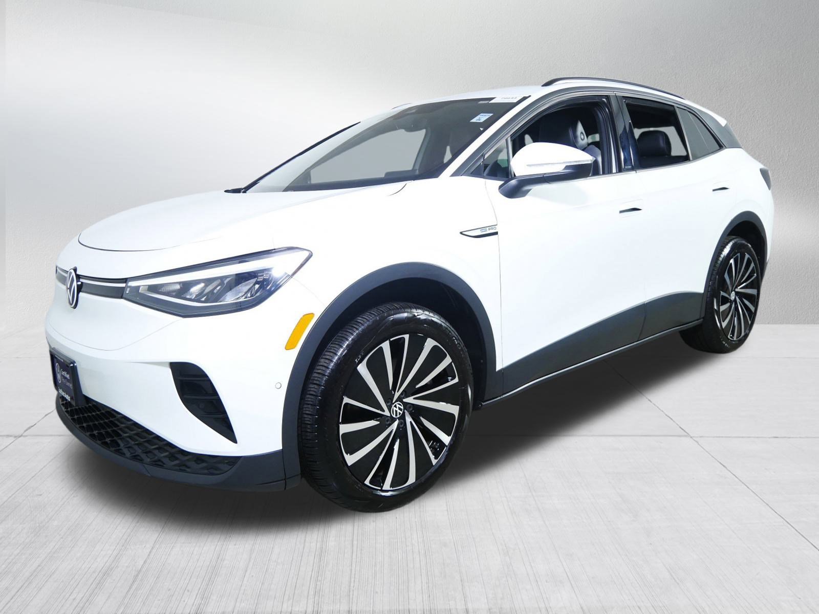 Used 2024 Volkswagen ID.4 Pro image 3