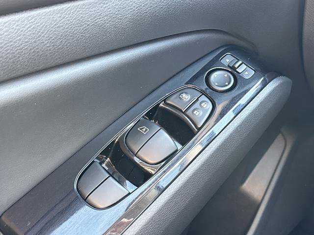 Used 2024 Nissan Altima 2.0 SR image 27