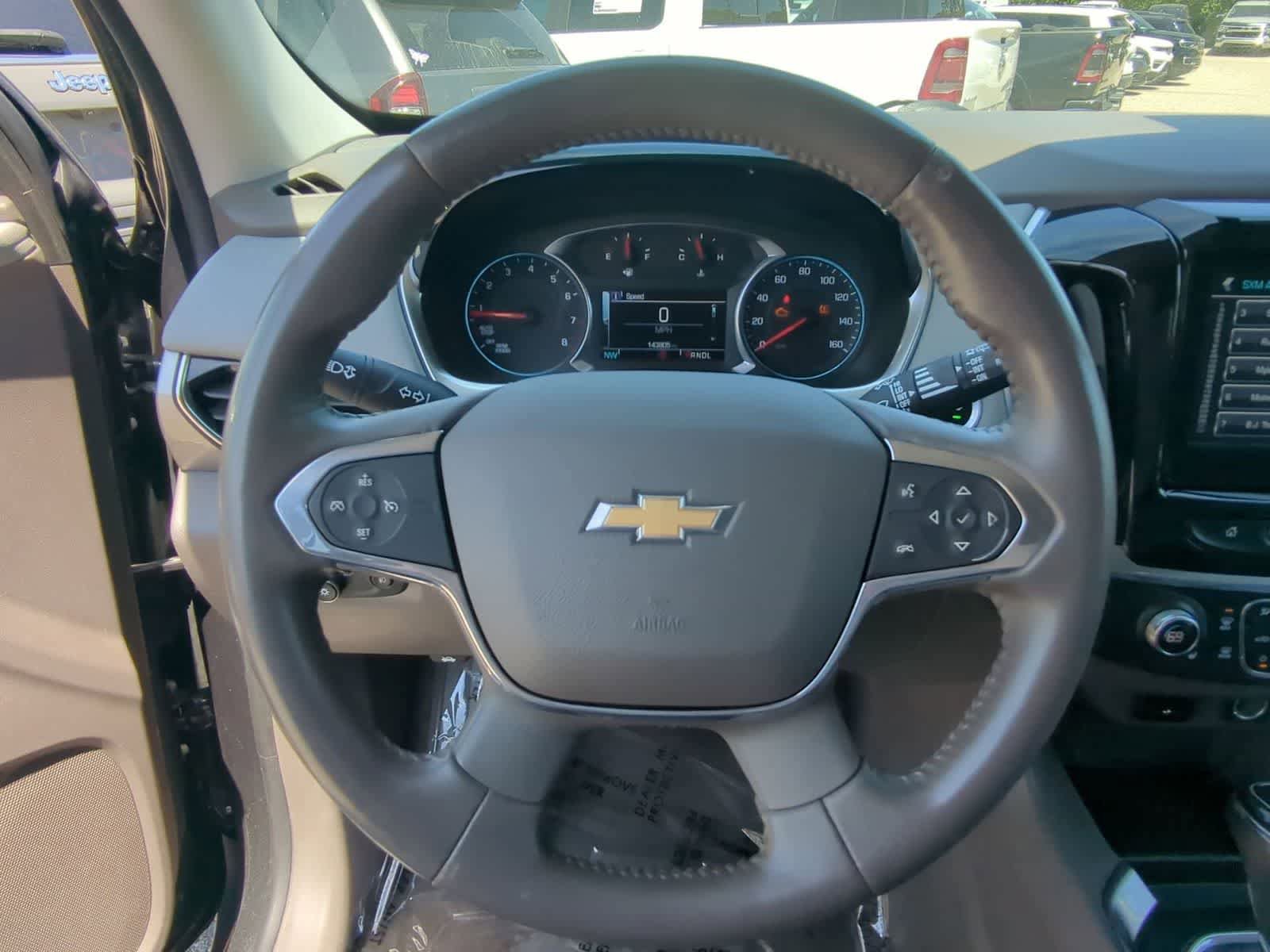 Used 2018 Chevrolet Traverse LT FWD image 23