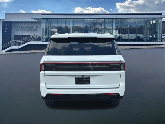 New 2027 Lincoln Navigator L Reserve AWD/4WD image 7