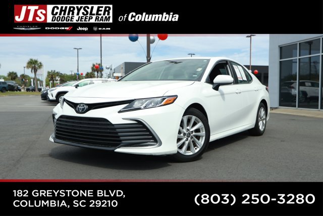 Used 2024 Toyota Camry LE FWD image 1