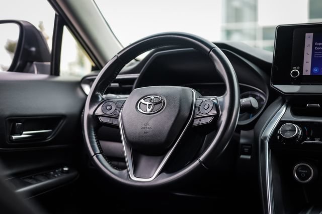 Used 2023 Toyota Venza LE AWD/4WD image 29