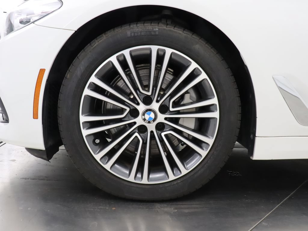 Used 2019 BMW 530i w/ Convenience Package RWD image 44